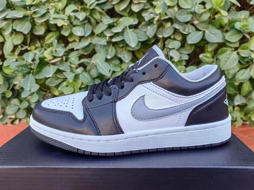 Jordan 1 Low Shadow