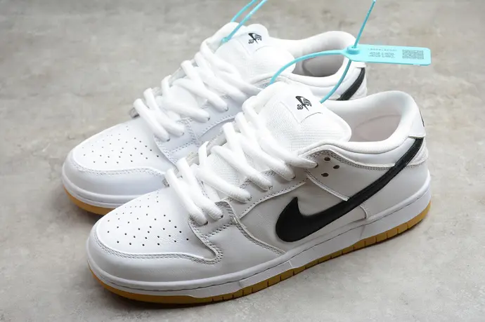 Dunk Low Orange Lable