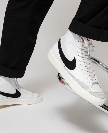 Blazer Mid 77