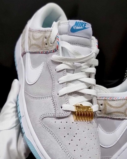 Dunk Low Barber Shop
