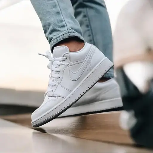 Tripple White